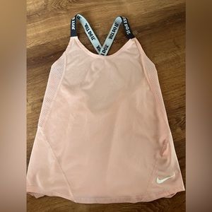 Athletic tank top
